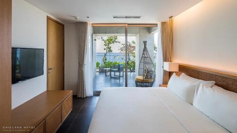 Best beachfront hotels in Da Nang