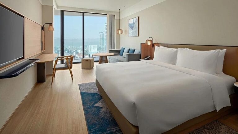 Hyatt Place Halong 1 King Bed 5