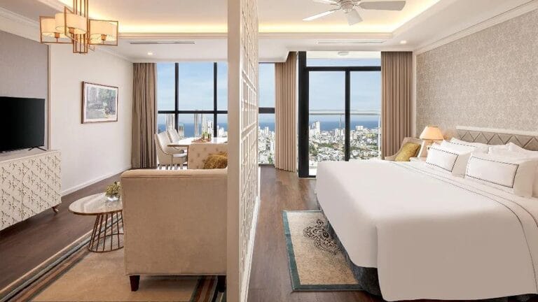 Luxury hotel in Da Nang city center