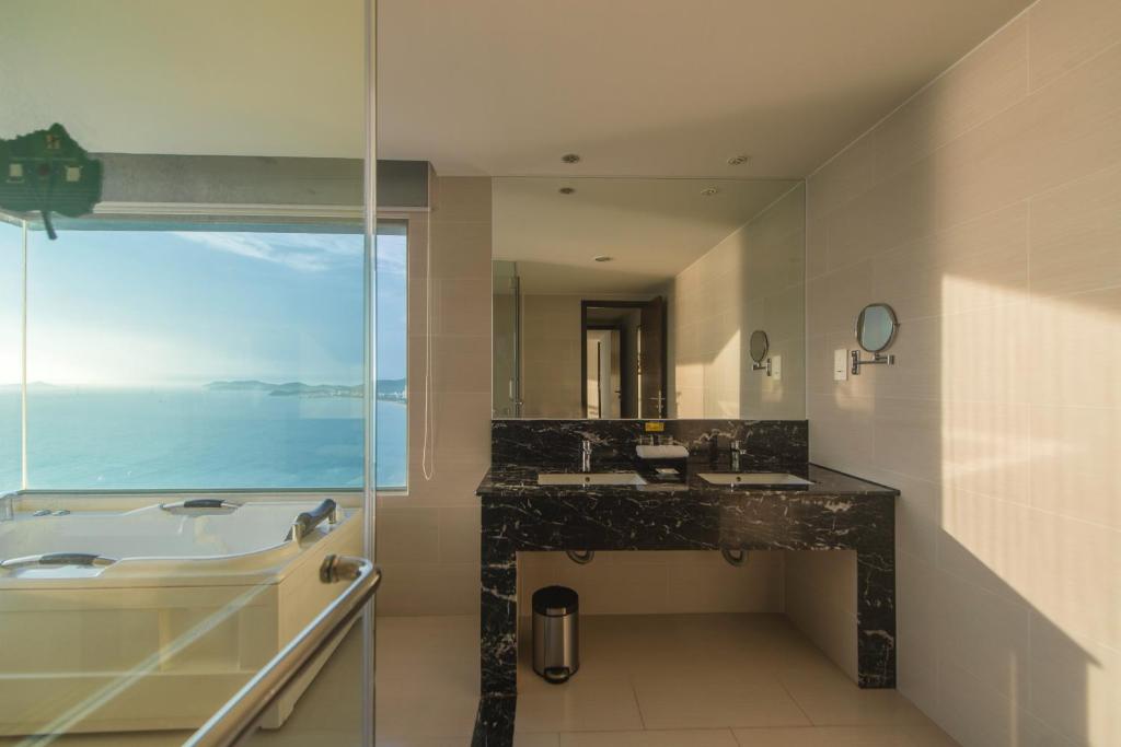 5-star hotel in Nha Trang beach