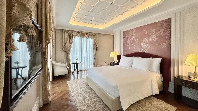 Best hotel near Xuan Huong Lake