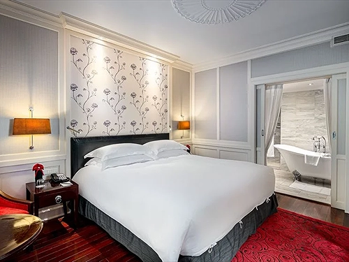 Grand Premium Room 1