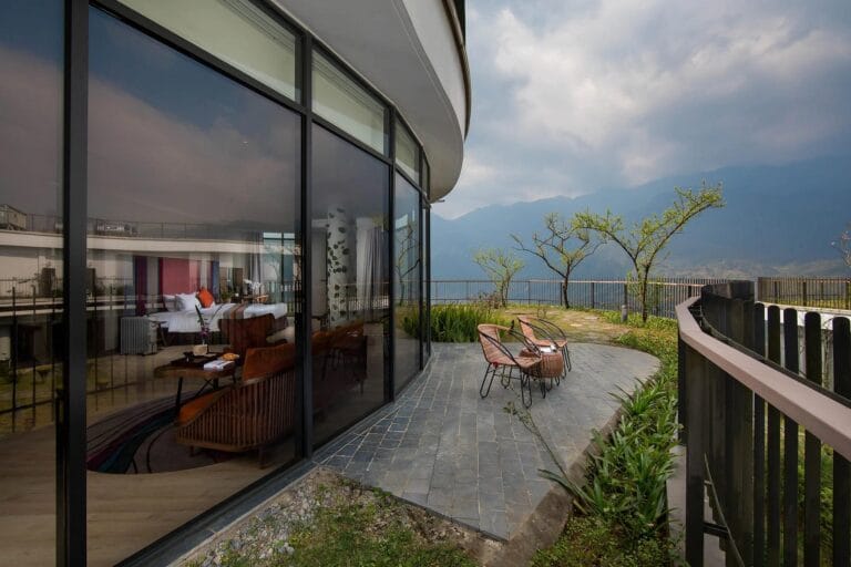 Luxury accommodation Muong Hoa Valley