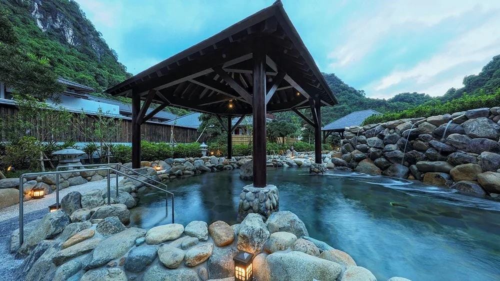 Yoko Onsen Quang Hanh
