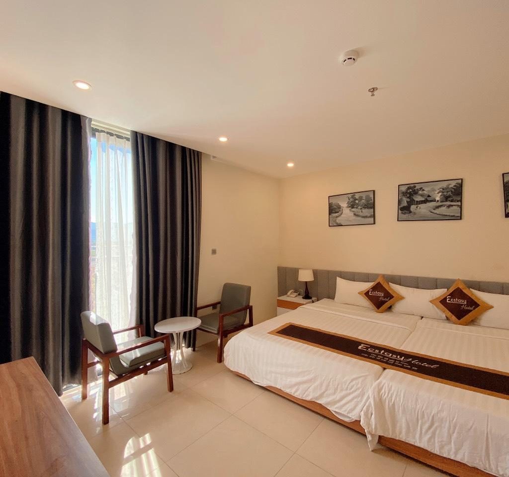 Nha Trang beach hotel booking