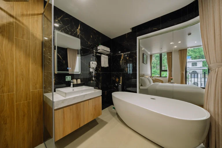 Cat Ba sea view hotel