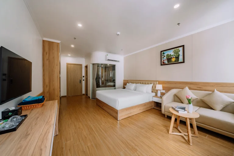 Book hotel in Cat Ba