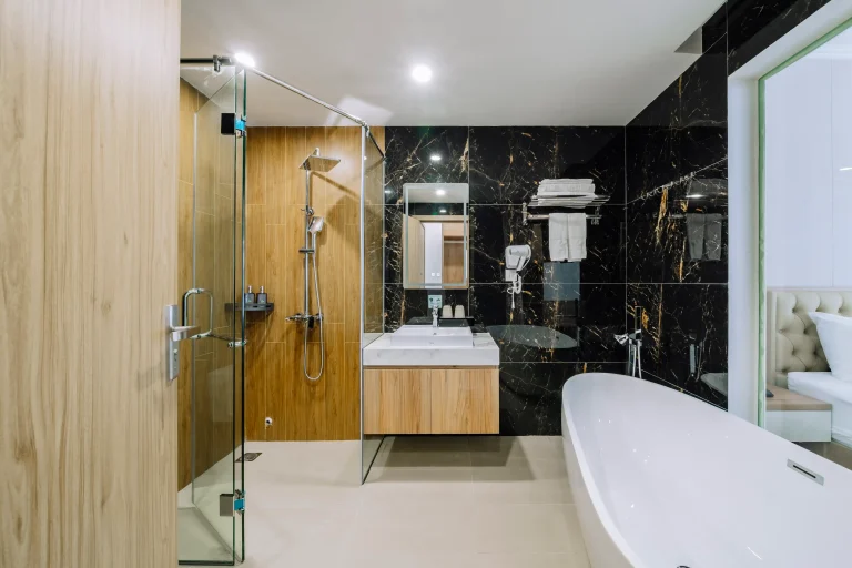 Book hotel in Cat Ba