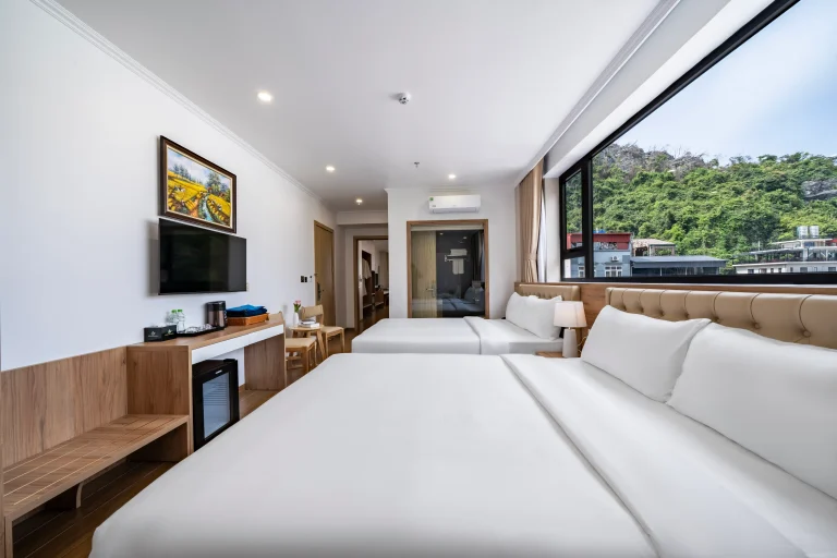 Book hotel in Cat Ba