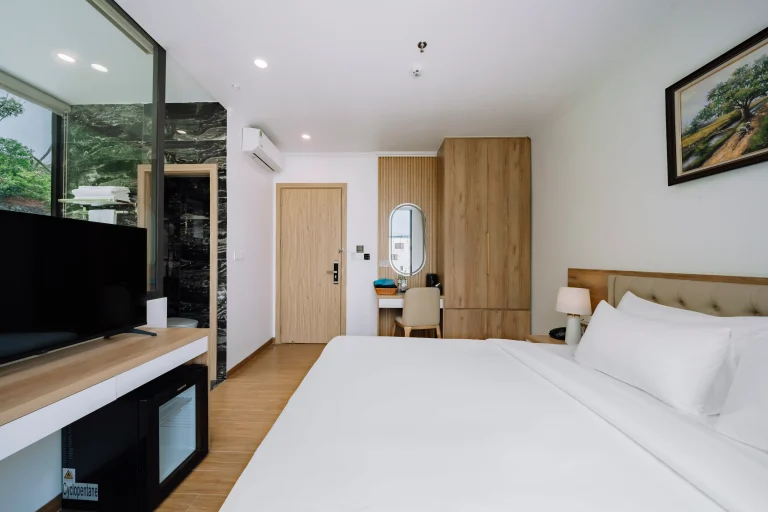 Best hotel in Cat Ba