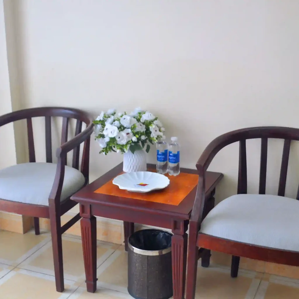 Beachfront hotel Cat Ba