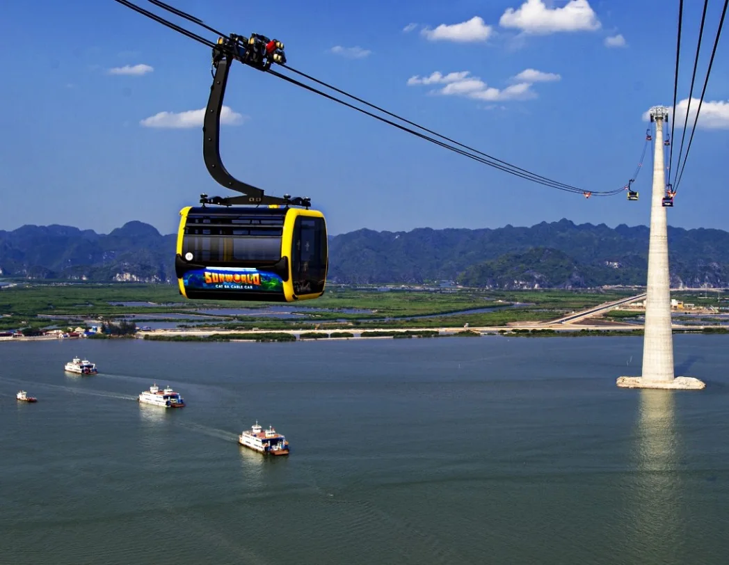 Cat Ba Cable Car over the sea between Cat Hai and Phu Long